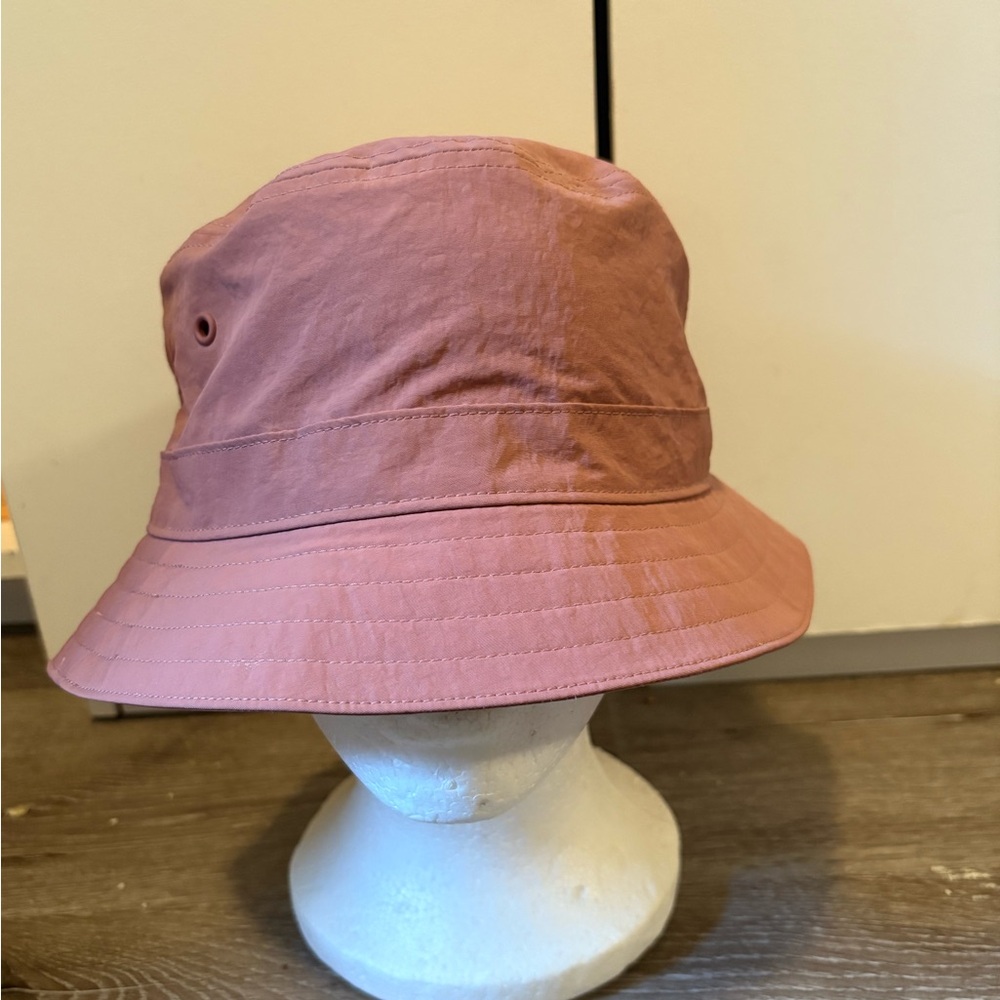 Lululemon OnMy Level Bucket Hat S/M PNPA Pink Water Repellent Ventilation